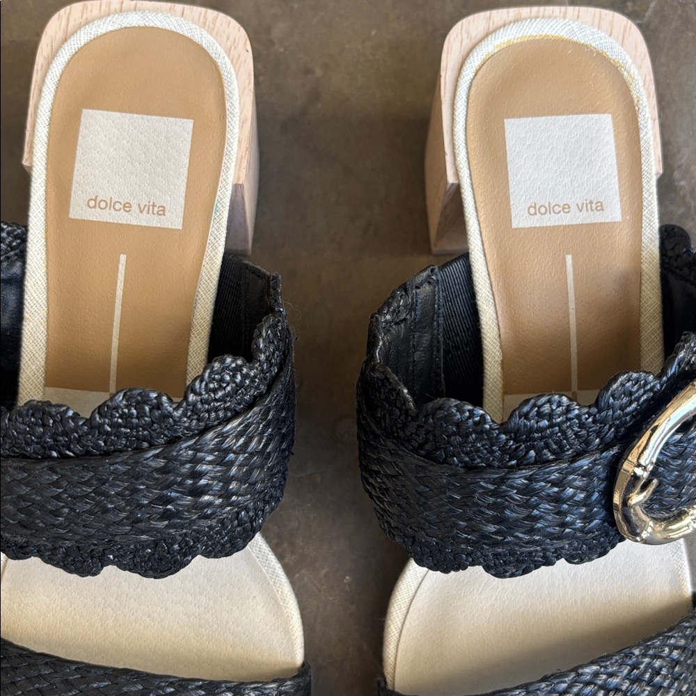 Dolce Vita Zophy Sandal - Picture 12 of 14